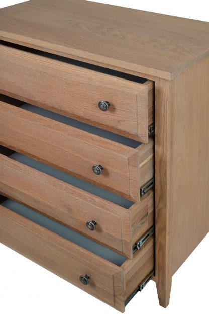 Hampton Chest 4 Drawer Oak - Image 3