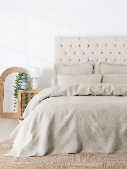 Linen House Manon Quilt Set Oatmeal - Image 3