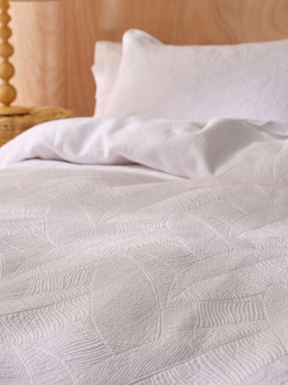 Linen House Manon Quilt Set White - Image 3