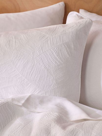 Linen House Manon Quilt Set White - Image 2