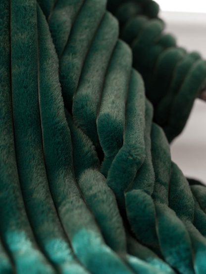 Decadence Throw - Image 12