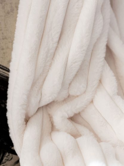 Decadence Throw - Image 4