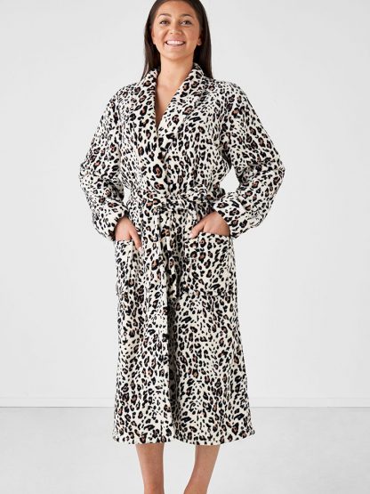 Linen House Plush Bathrobe Leopard