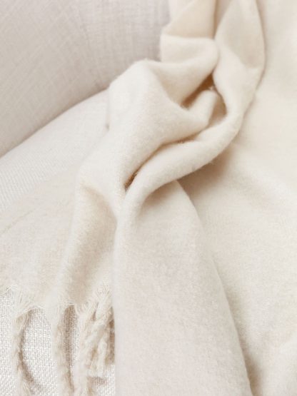 Embrace Throws Plain - Image 4