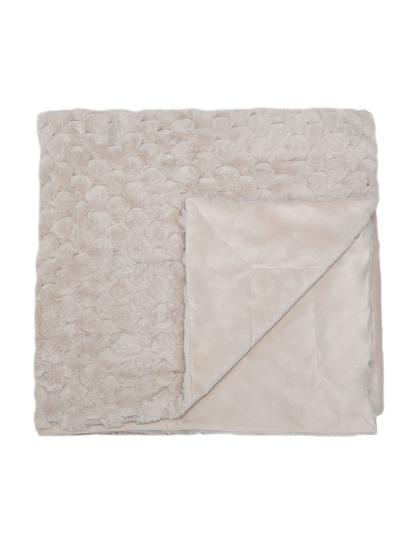 Arctic Snug Throws - Image 4
