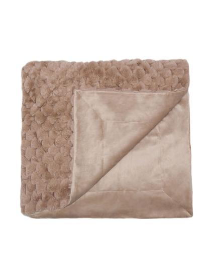 Arctic Snug Throws - Image 6