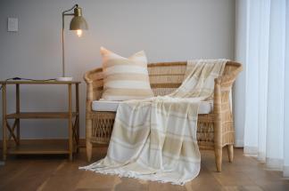 Throw Melody Runway Bone