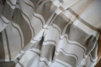 Throw Melody Runway Cobblestone - Image 2